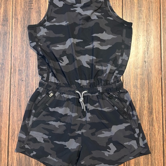 ATHLETA Girl LOT Size M/ 8-10 - Picture 10 of 10